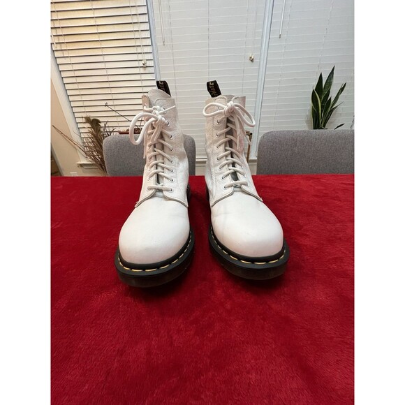 Dr. Martens 1460 White Pascal Virginia Leather Boots Women’s Size 11 - Picture 7 of 11